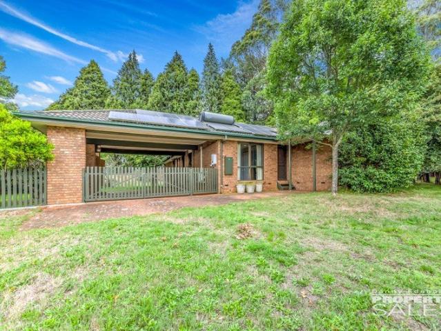 Cottage for sale in Victoria
