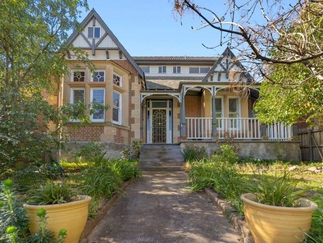 House for sale in Brisbane Grove, New South Wales