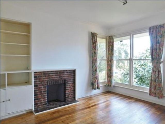 House for rent in Heidelberg, Melbourne