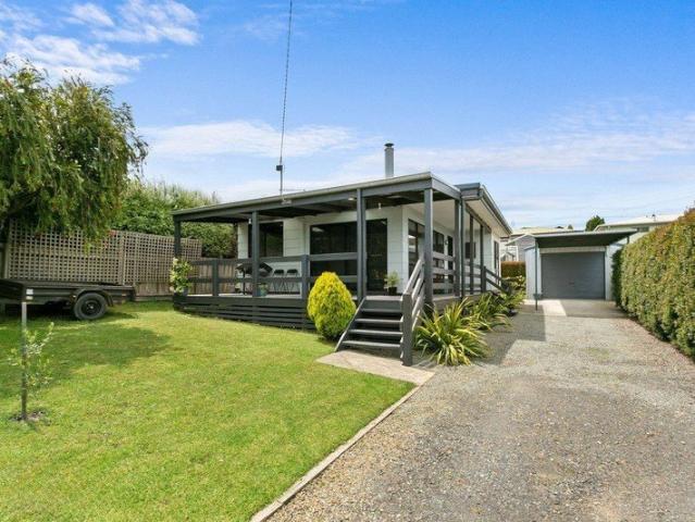 House for sale in Lakes Entrance, Victoria