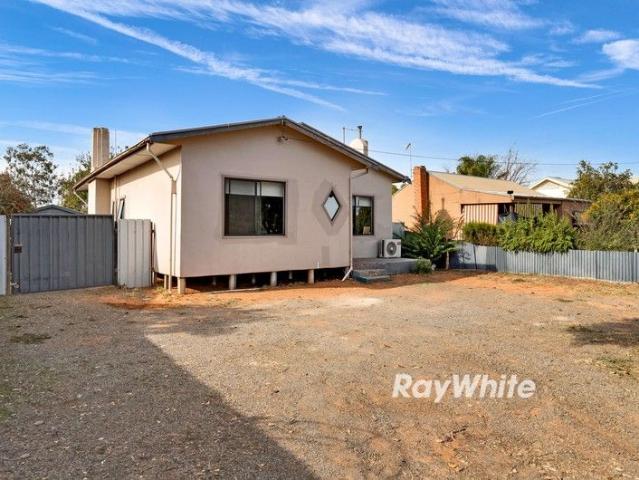 House for sale in Red Cliffs