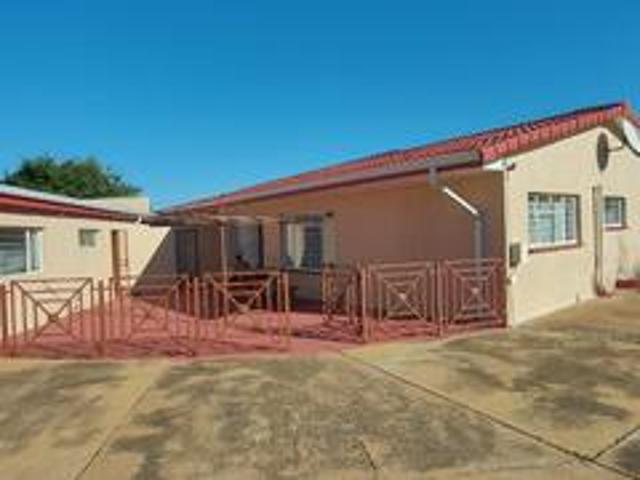 House for sale in Mohlakeng, Gauteng