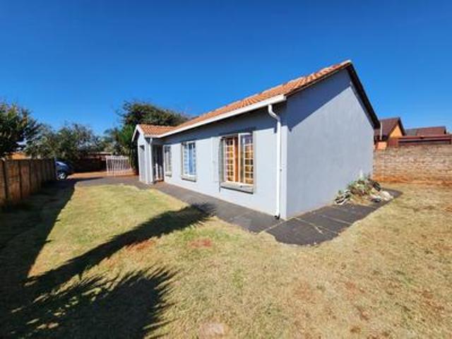 House for sale in Akasia, Gauteng