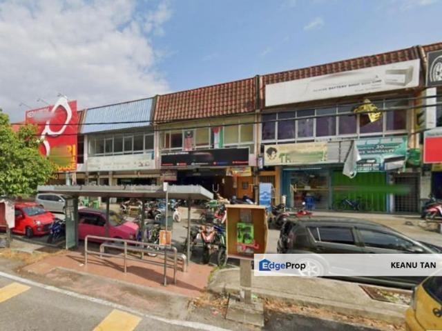 Shop for sale in Kawasan Perindustrian Seri Kembangan, Majlis Bandaraya Subang Jaya