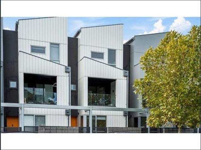 Apartment for rent in Point Cook, Victoria