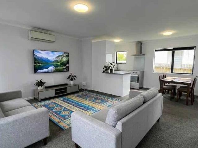 Townhouse for rent in Awhitu, Oroua County