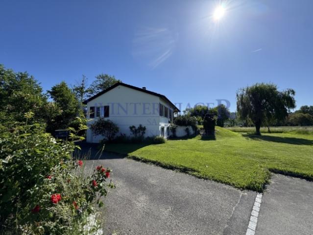 Einfamilienhaus kaufen in Eclépens, Waadt