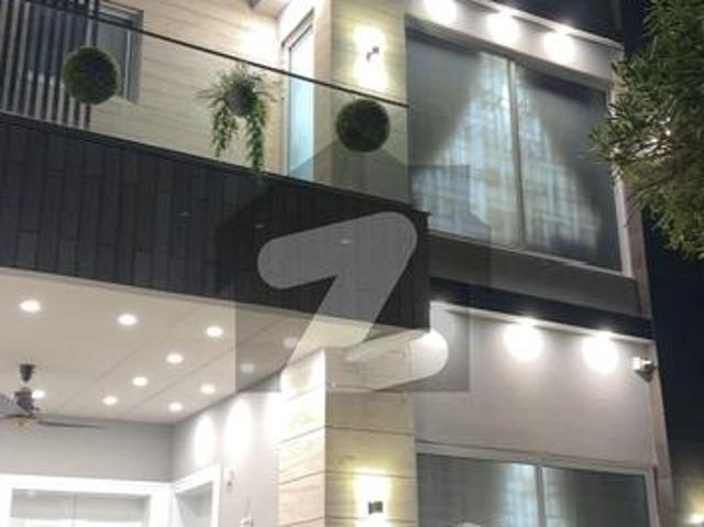 House for sale in Faisalabad, Islamabad Capital Territory