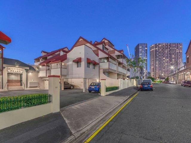 Apartment for rent in Fortitude Valley, Greater Brisbane