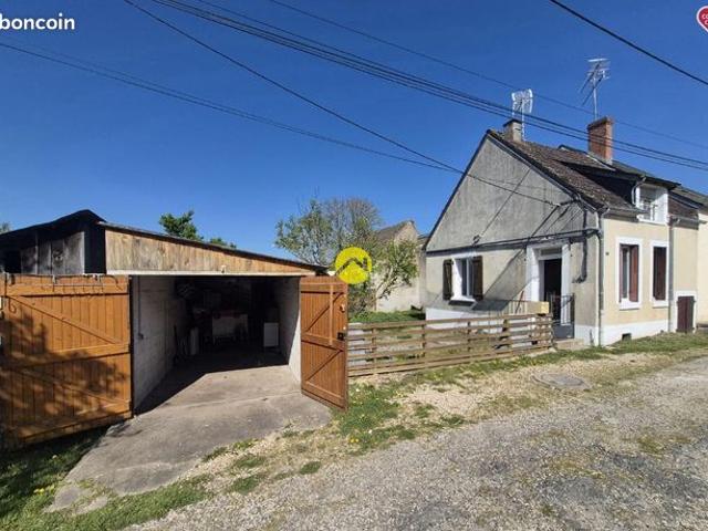 Maison vente à Bourges, Chârost