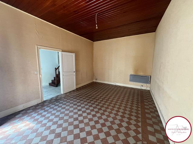 Maison vente à Saint-Amand-Montrond, Bruère-allichamps