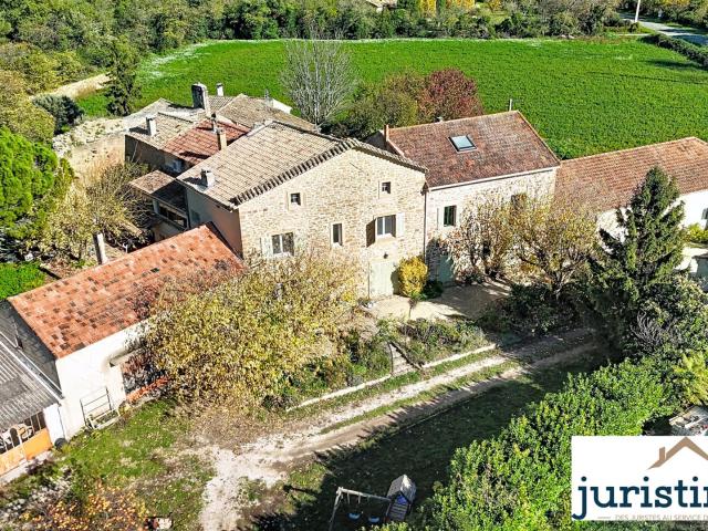 Maison vente à Carpentras, Travaillan