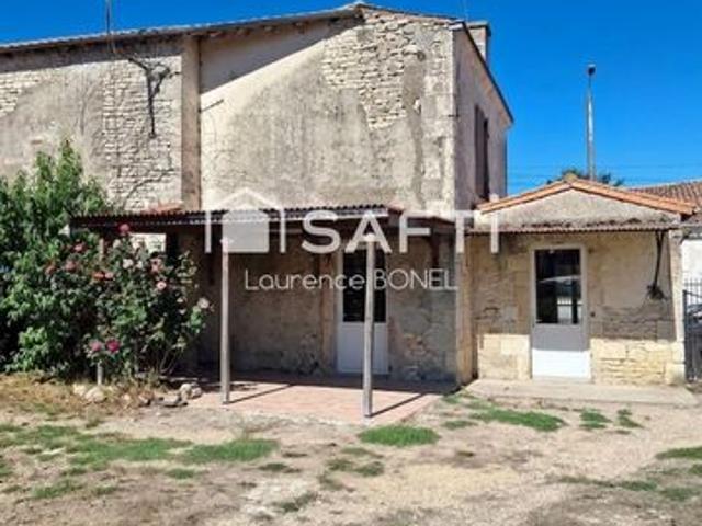 Villa vente à Frontenay-Rohan-Rohan, Deux-Sèvres