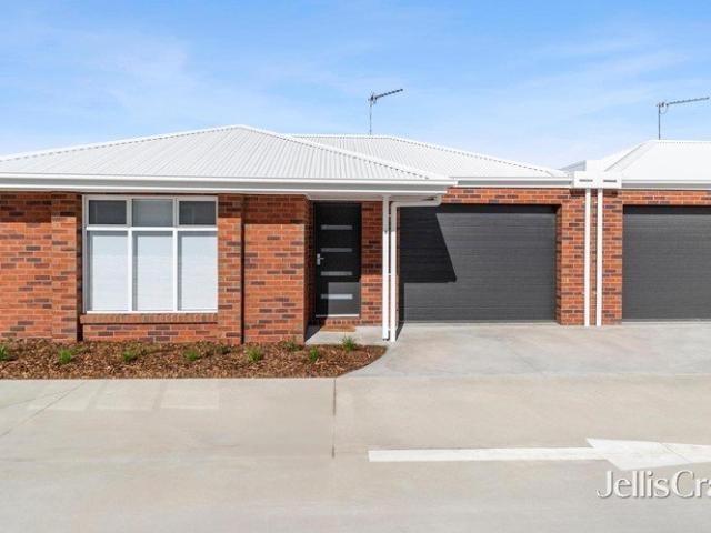 Townhouse for sale in Ballarat, Victoria