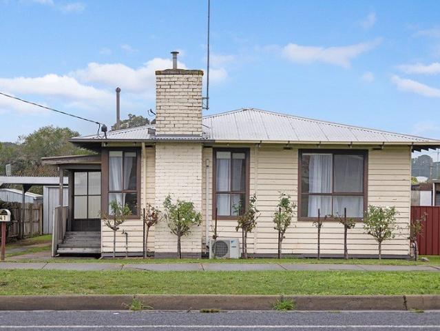 House for sale in Hamilton, Victoria