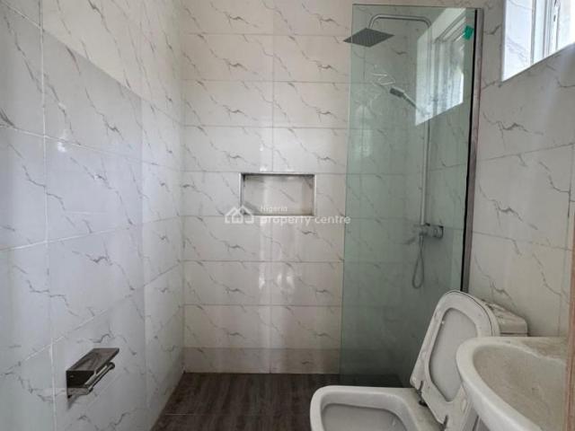 Flat for rent in Eti Osa, Lagos