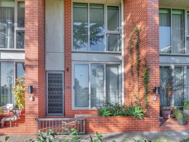 Townhouse for rent in Camerons Creek, Victoria