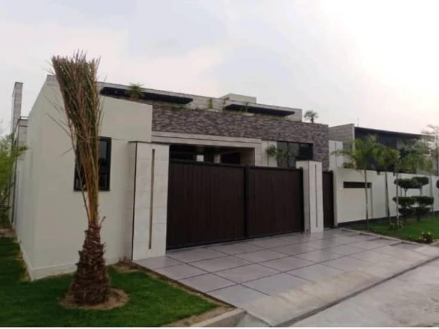 House for sale in Faisalabad, Islamabad Capital Territory