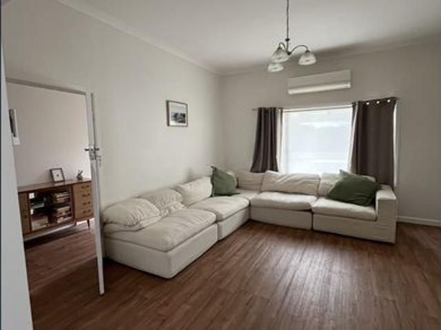 House for rent in Peterborough, Victoria