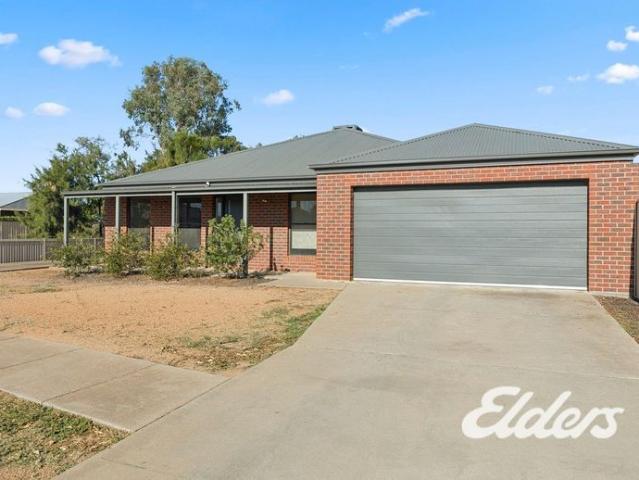 Townhouse for rent in Yarrawonga, Victoria
