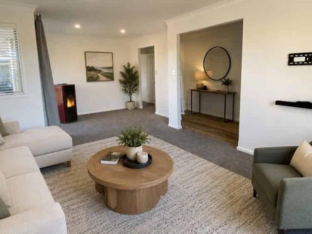 House for rent in Chaslands, Canterbury