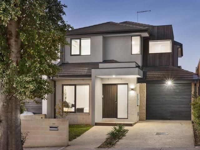Townhouse for rent in Essendon, Melbourne