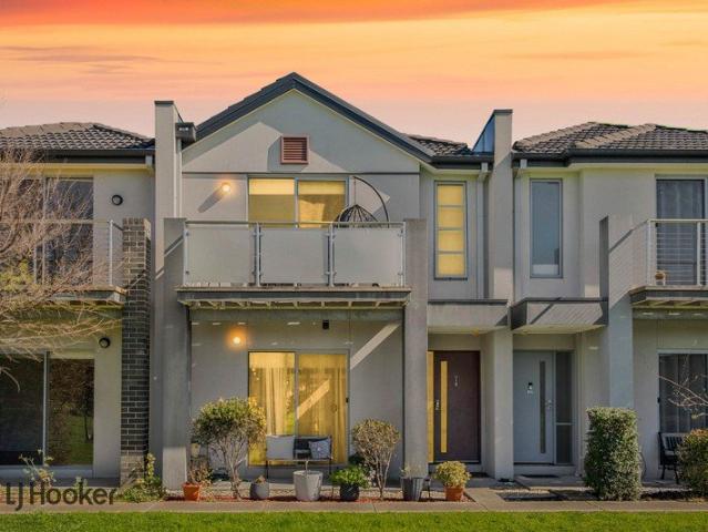 Townhouse for sale in Camerons Creek, Victoria