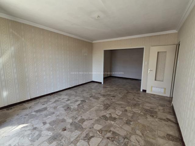 Appartement vente à Saint-Paul-Trois-Châteaux, Drôme