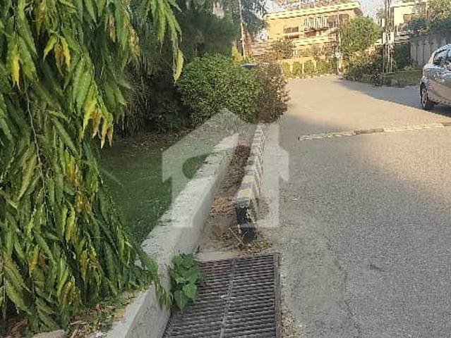 Property for sale in Peshawar, North West Frontier Province