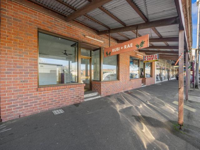 Retail for rent in Beaufort, Victoria