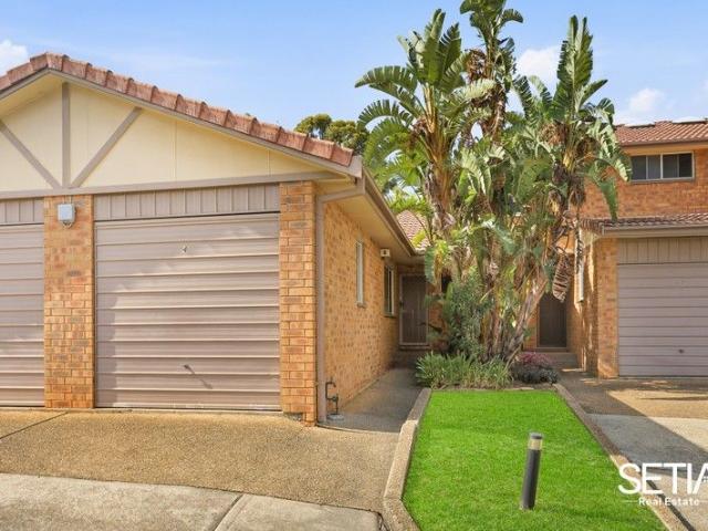 Villa for sale in Sydney, New South Wales