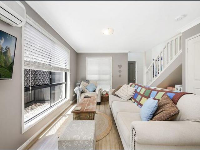 Townhouse for rent in Methul, Queensland