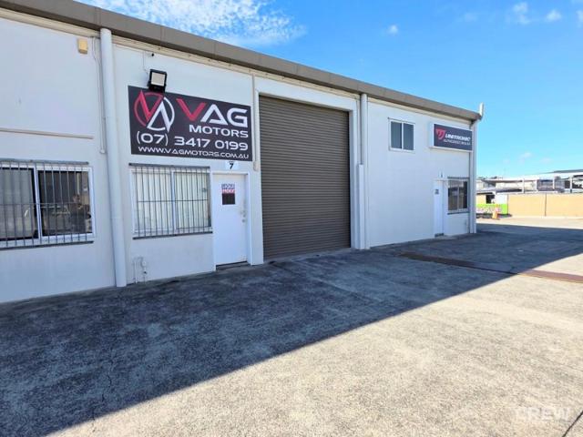 Warehouse for rent in Toombul, Queensland
