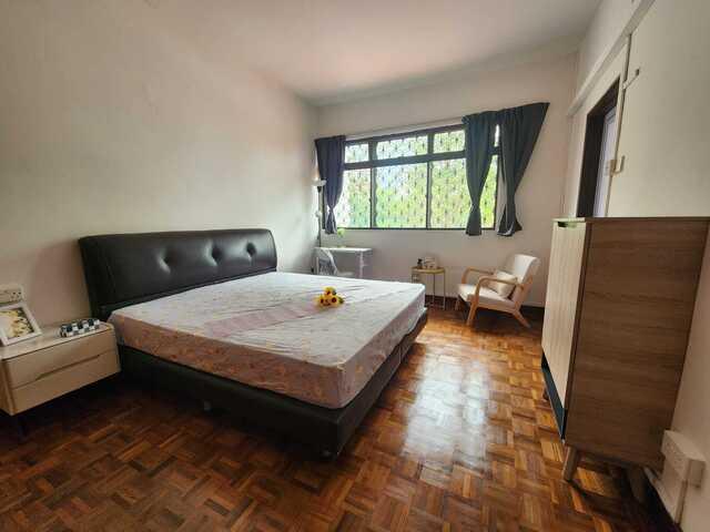 Room for rent in Kebun Baru, Singapore