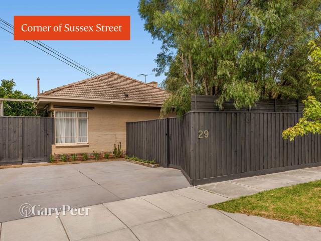 House for sale in Caulfield South