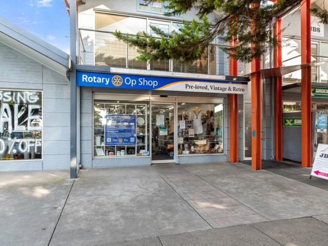 Retail for rent in Cowes, Victoria