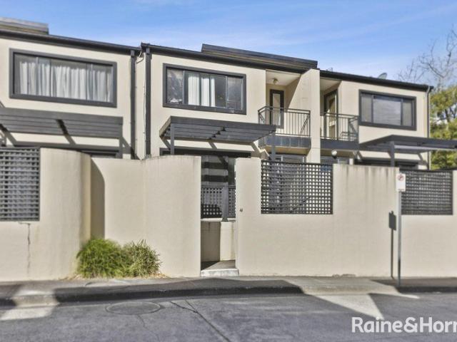 Townhouse for sale in Gosford, New South Wales