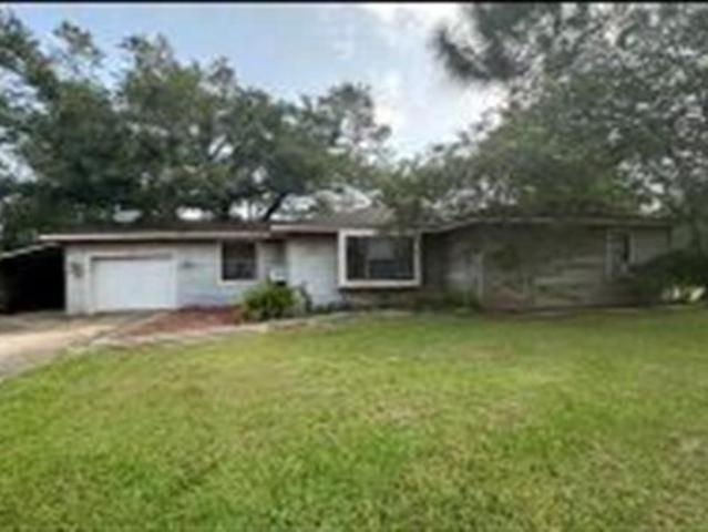 House for sale in Angleton, Brazoria County