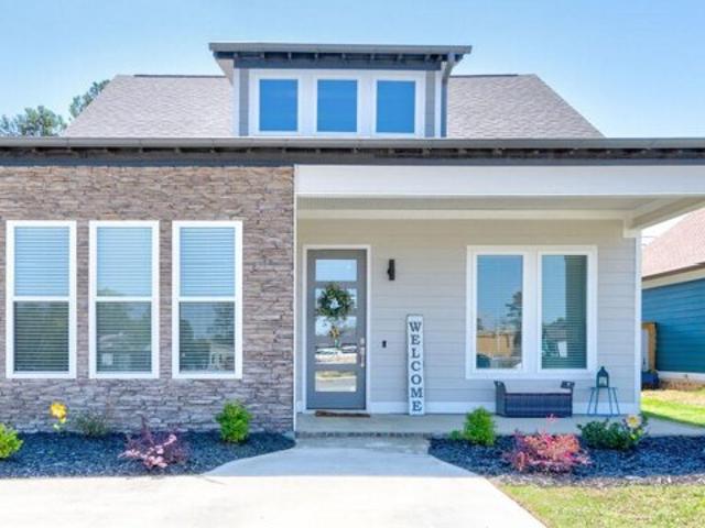 House for sale in Rossville