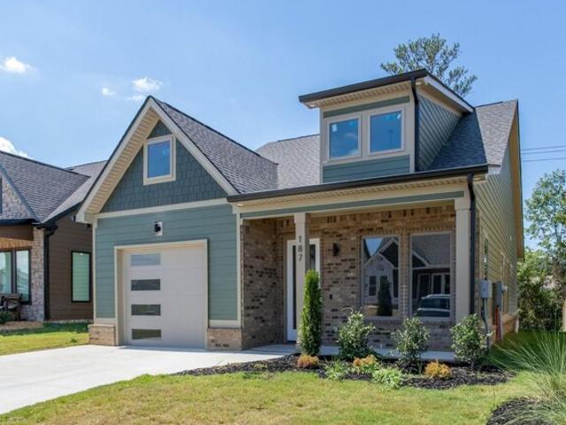 House for sale in Rossville