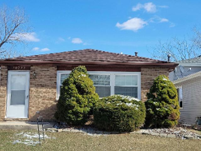 House for sale in Country Club Hills, Illinois