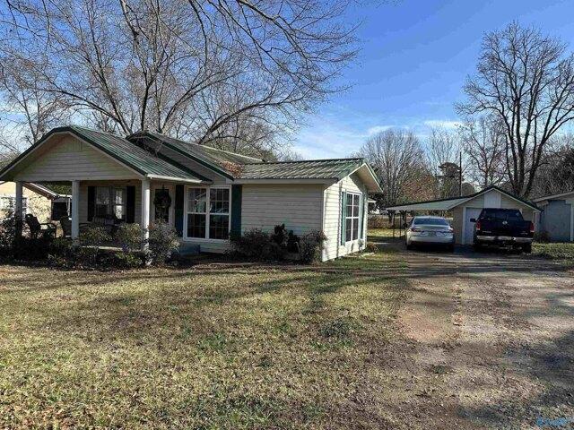House for sale in Boaz, Alabama