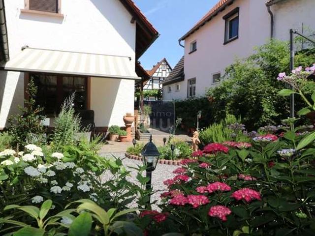Villa kaufen in Steinweiler, Rheinland-Pfalz