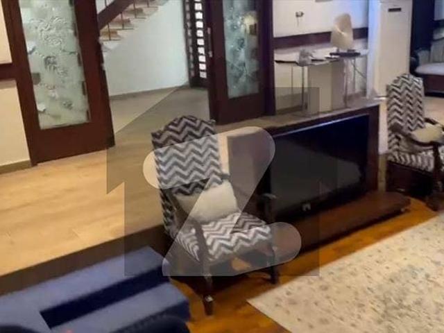 House for sale in Faisalabad, Islamabad Capital Territory