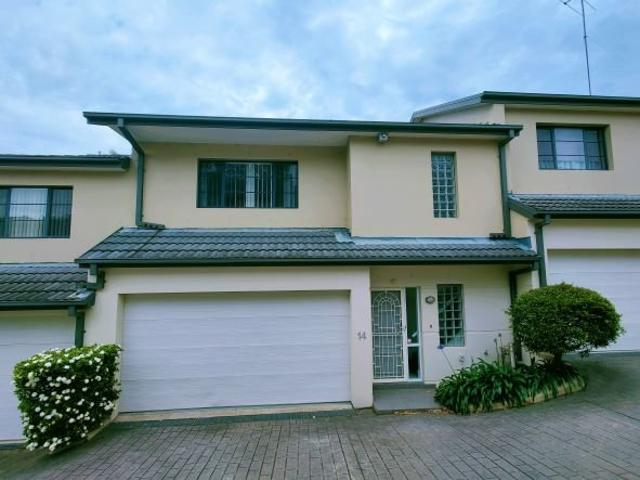 Townhouse for rent in Sydney, New South Wales