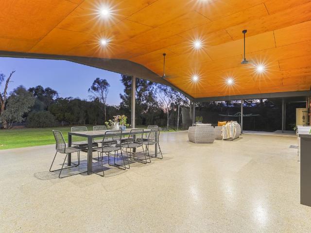 House for sale in Nichols Point, Victoria