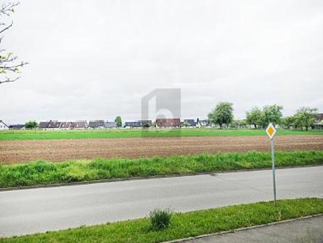 Erdgeschosswohnung kaufen in Schlaitdorf, Baden-Württemberg