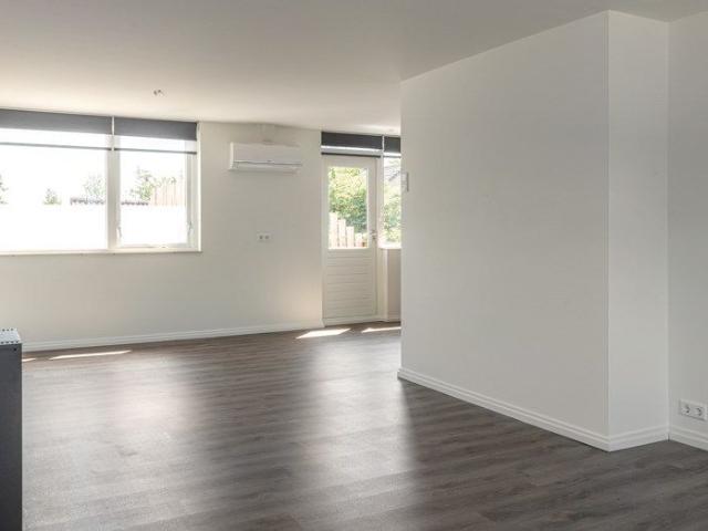 Appartement te huur in De Jouwer, Friesland