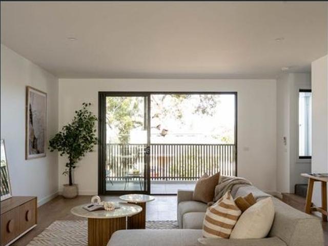 Townhouse for rent in Camerons Creek, Victoria