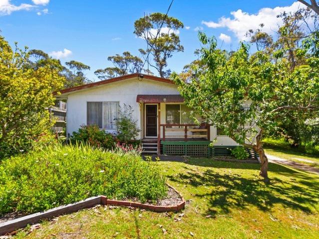House for sale in Lake Tyers Beach, Victoria